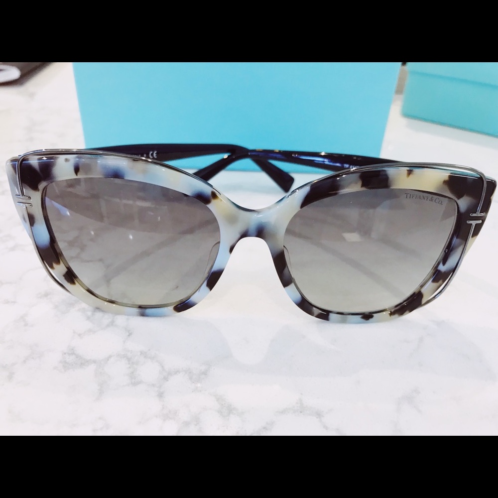 Tiffany Brand new sunglasses